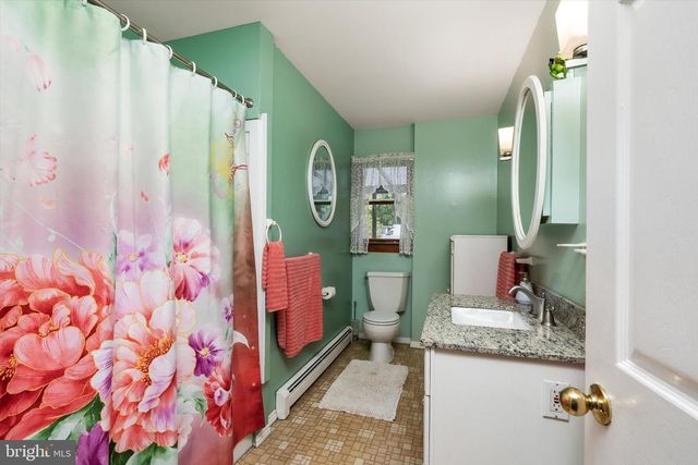 52 BETTS AVE, Lawrenceville, NJ 08648