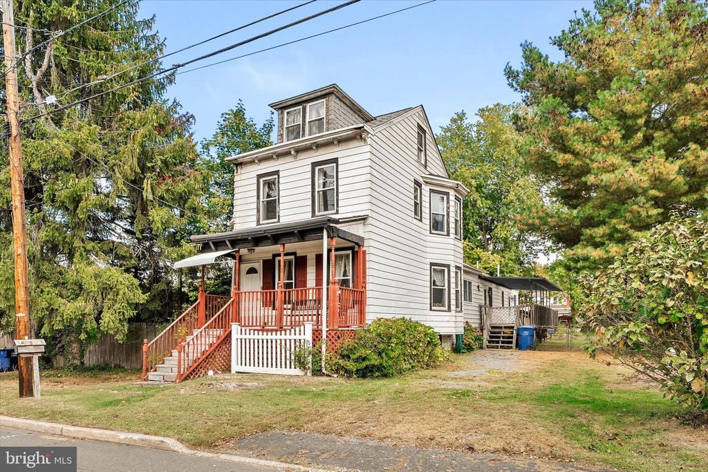 52 BETTS AVE, Lawrenceville, NJ 08648