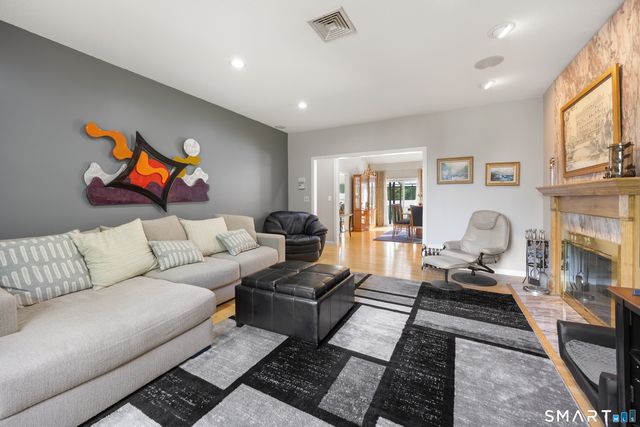 1020 Savage Street, Southington, CT 06489