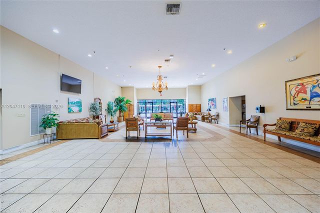 8100 SW 24th Street 309, North Lauderdale, FL 33068