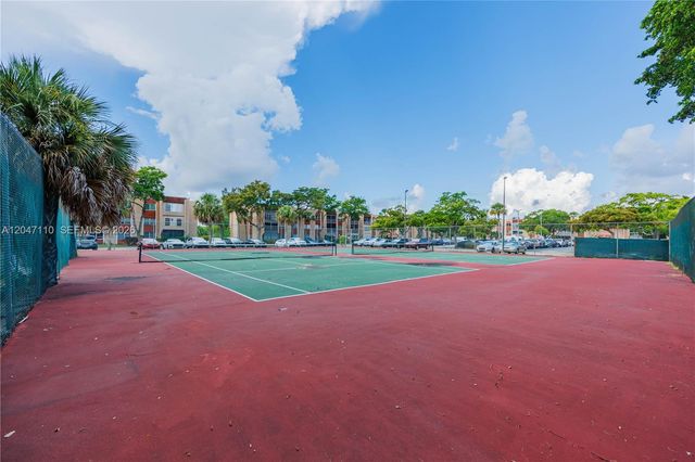 8100 SW 24th Street 309, North Lauderdale, FL 33068