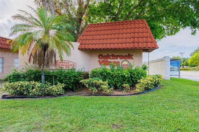 8100 SW 24th Street 309, North Lauderdale, FL 33068