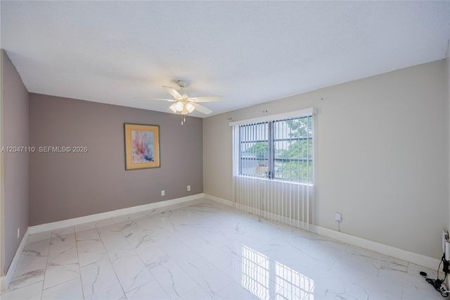 8100 SW 24th Street 309, North Lauderdale, FL 33068