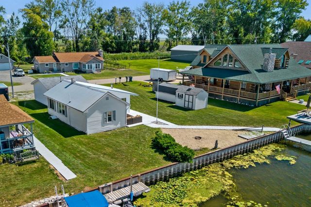 1878 S Riverside Drive, Au Gres, MI 48703