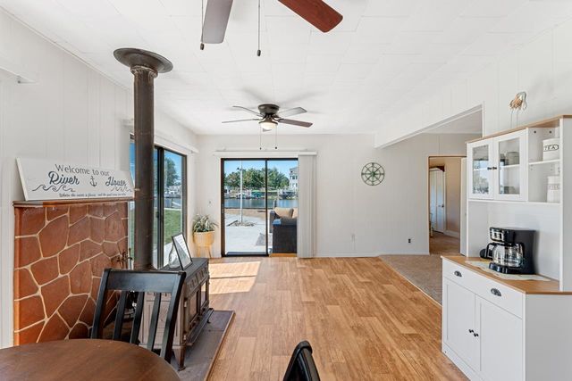 1878 S Riverside Drive, Au Gres, MI 48703