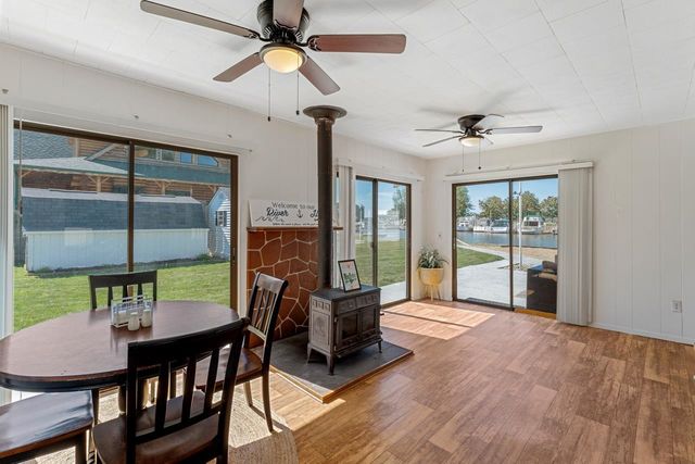 1878 S Riverside Drive, Au Gres, MI 48703