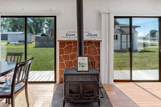 1878 S Riverside Drive, Au Gres, MI 48703