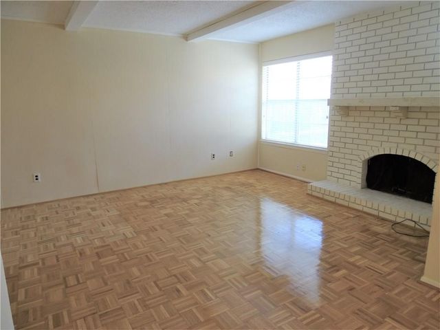 1903 Cobblestone Lane, Garland, TX 75042