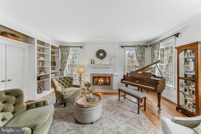 629 S WARREN AVE, Malvern, PA 19355