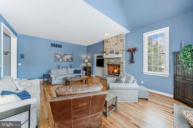 629 S WARREN AVE, Malvern, PA 19355