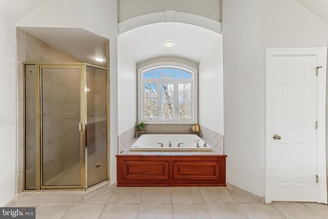 629 S WARREN AVE, Malvern, PA 19355