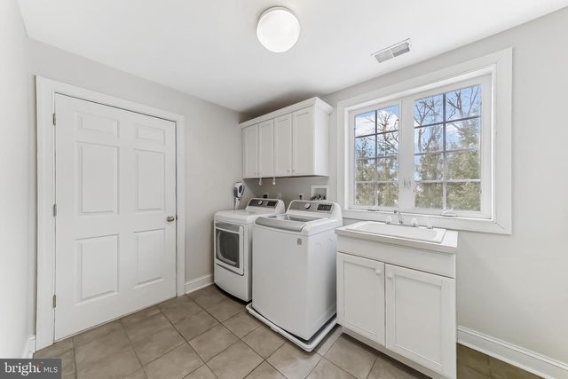 629 S WARREN AVE, Malvern, PA 19355