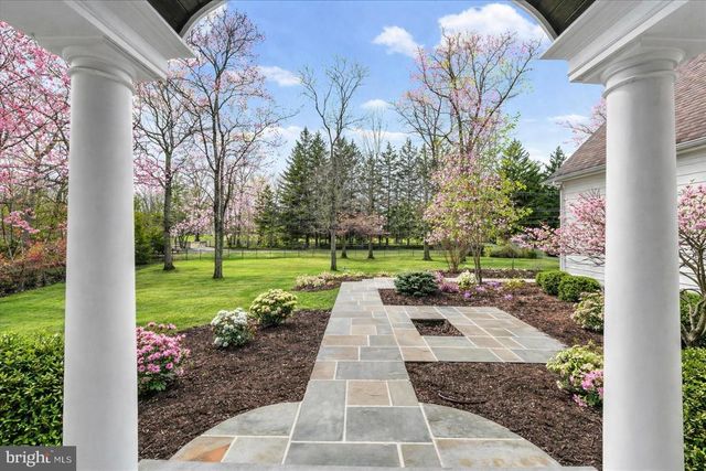 629 S WARREN AVE, Malvern, PA 19355