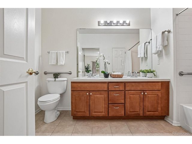 8200 E 8th Ave 7103, Denver, CO 80230