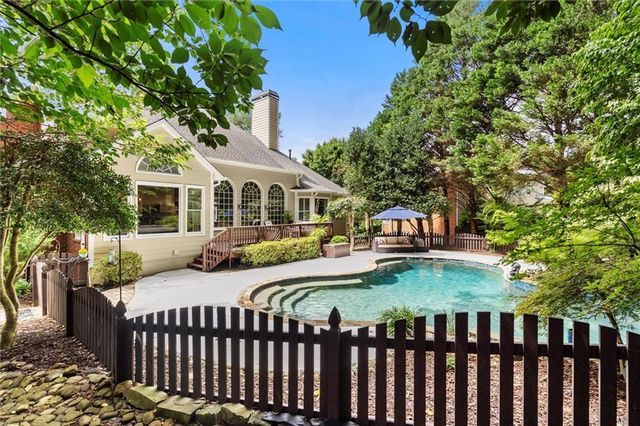 201 Devonshire Court, Canton, GA 30115