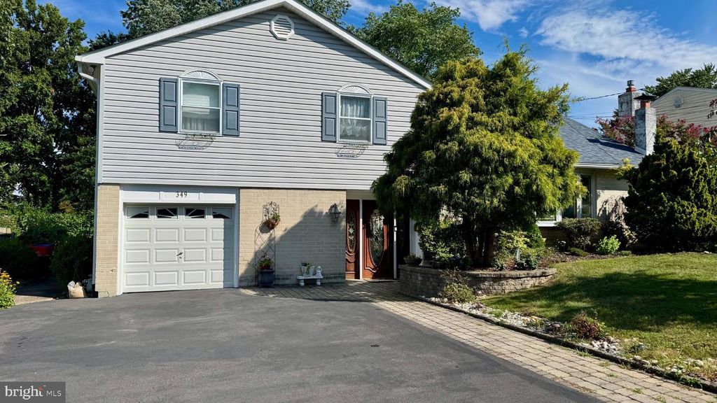 349 RETTOP PL, Warminster, PA 18974