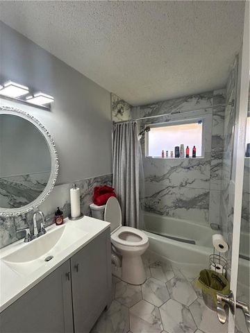 5900 Westridge Road, Raytown, MO 64133