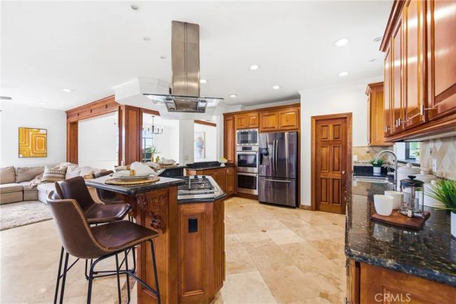 2044 Calle Yucca, Thousand Oaks, CA 91360