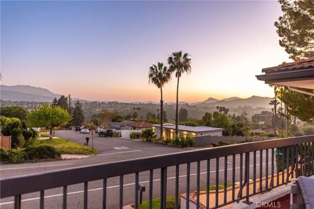 2044 Calle Yucca, Thousand Oaks, CA 91360