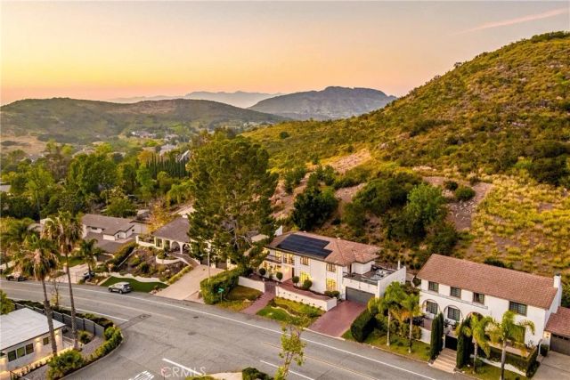 2044 Calle Yucca, Thousand Oaks, CA 91360