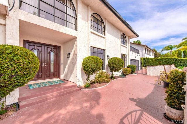 2044 Calle Yucca, Thousand Oaks, CA 91360