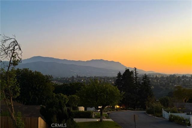 2044 Calle Yucca, Thousand Oaks, CA 91360