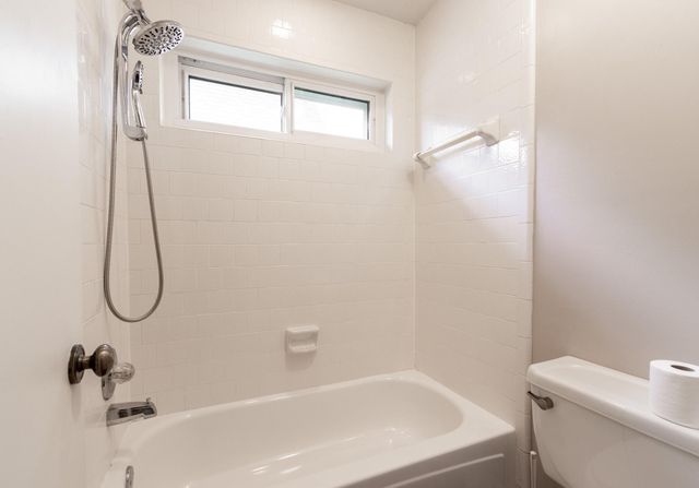 4739 Backenberry Drive, Friendswood, TX 77546