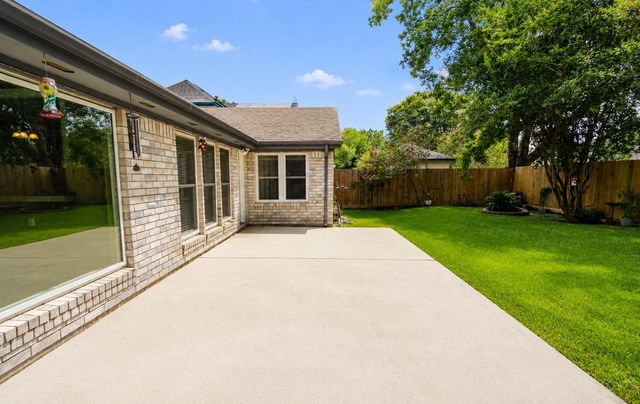 4739 Backenberry Drive, Friendswood, TX 77546