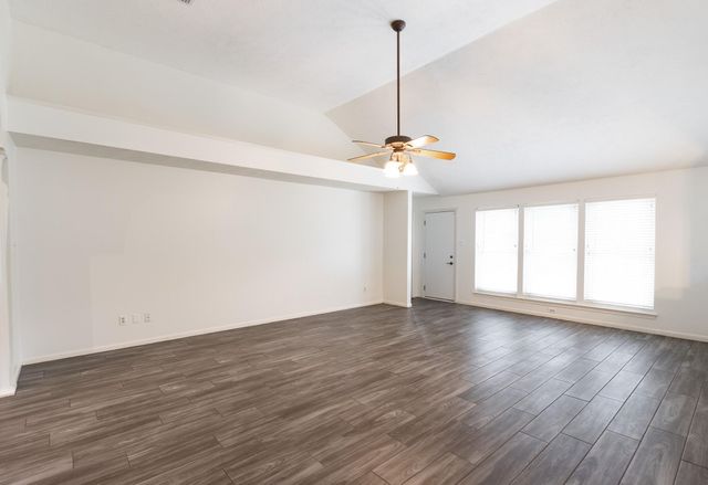 4739 Backenberry Drive, Friendswood, TX 77546