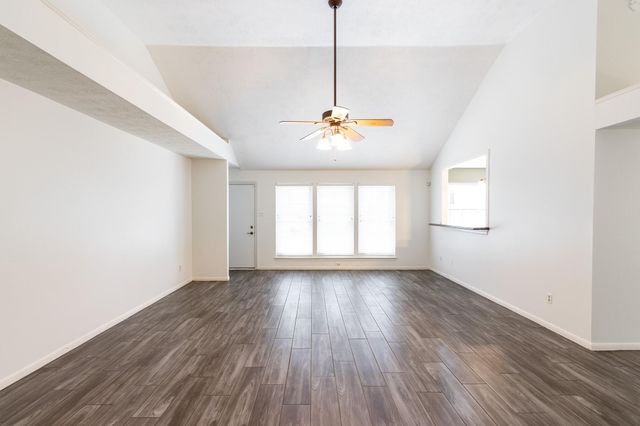 4739 Backenberry Drive, Friendswood, TX 77546