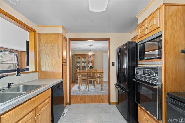 5437 Elm Drive, Lewiston, NY 14092