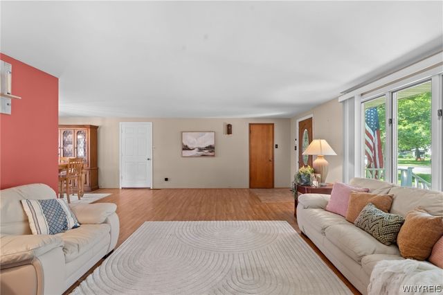 5437 Elm Drive, Lewiston, NY 14092