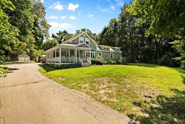 60 Rhode Island Rd, Lakeville, MA 02347