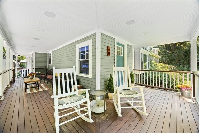 60 Rhode Island Rd, Lakeville, MA 02347