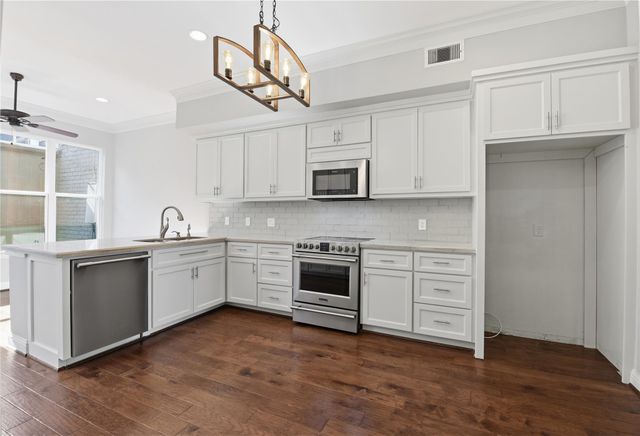 7535 Olympia Drive, Houston, TX 77063