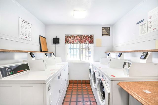 660 S Glassell 36, Orange, CA 92866