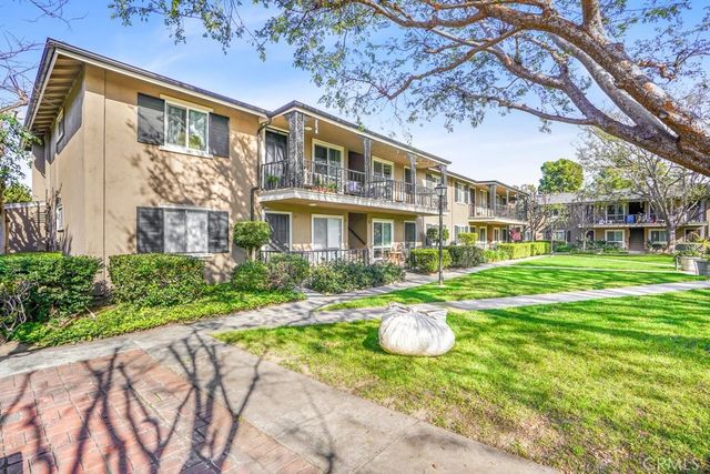 660 S Glassell 36, Orange, CA 92866