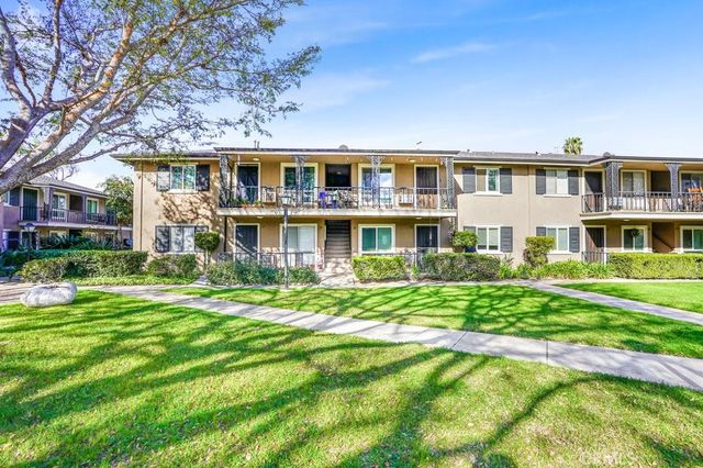 660 S Glassell 36, Orange, CA 92866