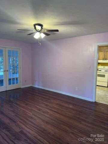 6 Fairway Drive, Asheville, NC 28805