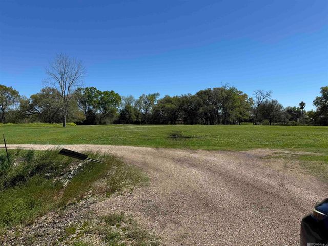 37143 Jackson Oaks Rd, Geismar, LA 70734