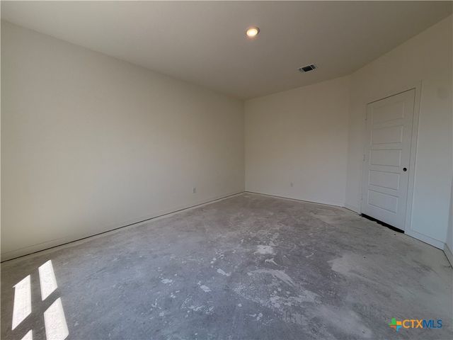 122 University Avenue, Troy, TX 76579