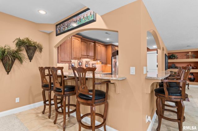 6204 Treyburn Court, Springfield, IL 62711