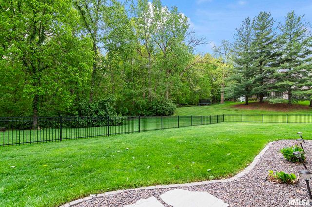 6204 Treyburn Court, Springfield, IL 62711