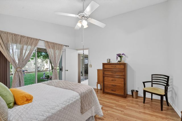 1033 W Fairfax Cir W W, Boynton Beach, FL 33436