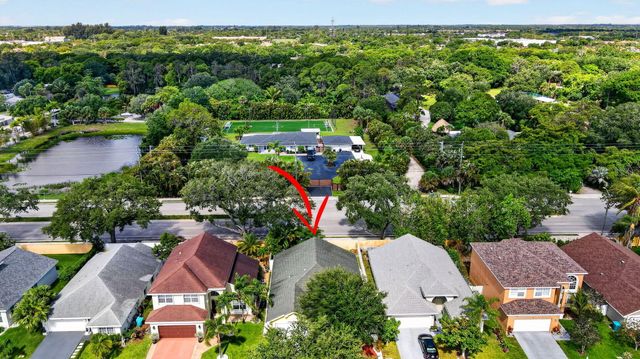 1033 W Fairfax Cir W W, Boynton Beach, FL 33436