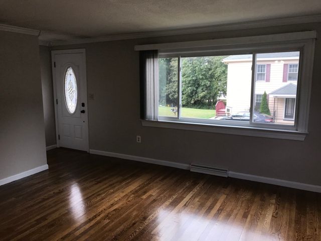 55 Malwood Ave 55, Dracut, MA 01826