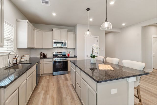 6303 Raleigh Drive, College Station, TX 77845