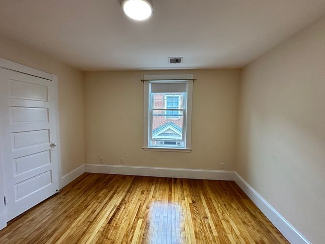 20 Harrington St 2, Watertown, MA 02472