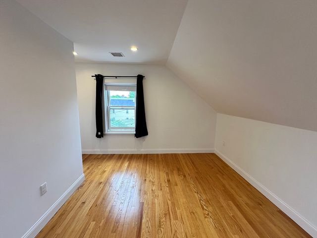 20 Harrington St 2, Watertown, MA 02472