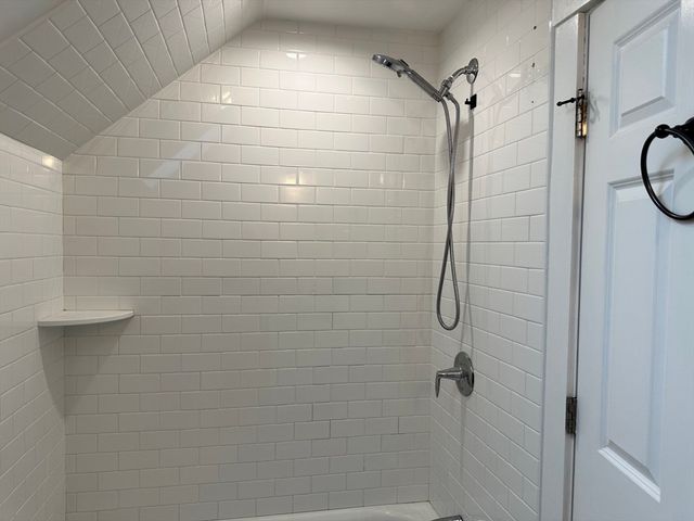 20 Harrington St 2, Watertown, MA 02472